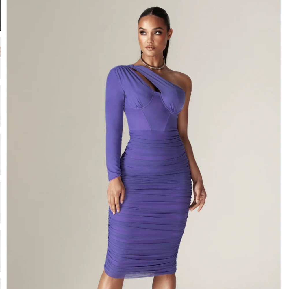 New ALIAVA Lida Violet Asymmetrical Cut-Out Midi Dress Original Price $245 Sz: L